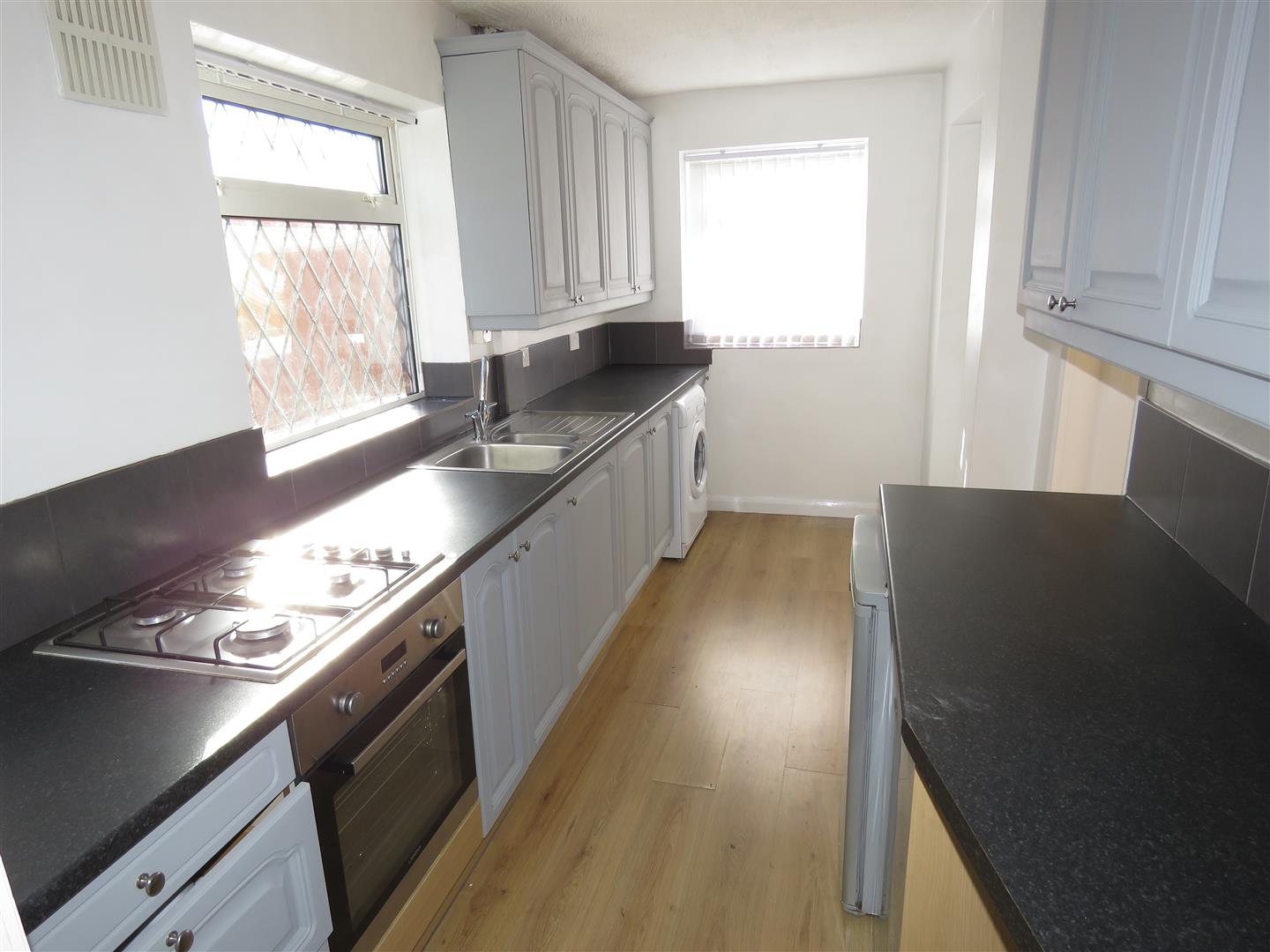 Kitchen4.6m x 2.1m